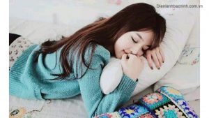 gái ngủ nướng phòng lạnh